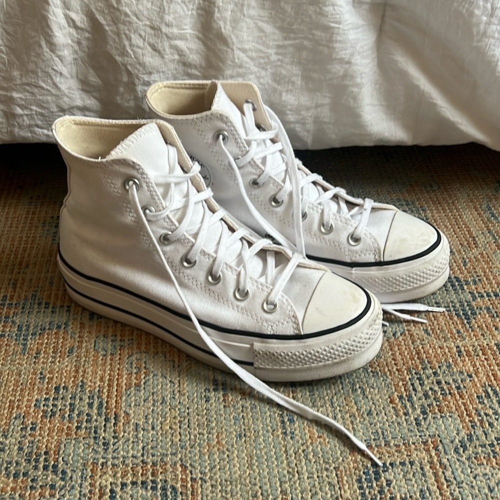 Converse Chuck Taylor white and black